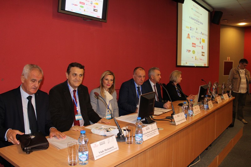Председник Привредне коморе Војводине отворио шести Дунавски бизнис форум