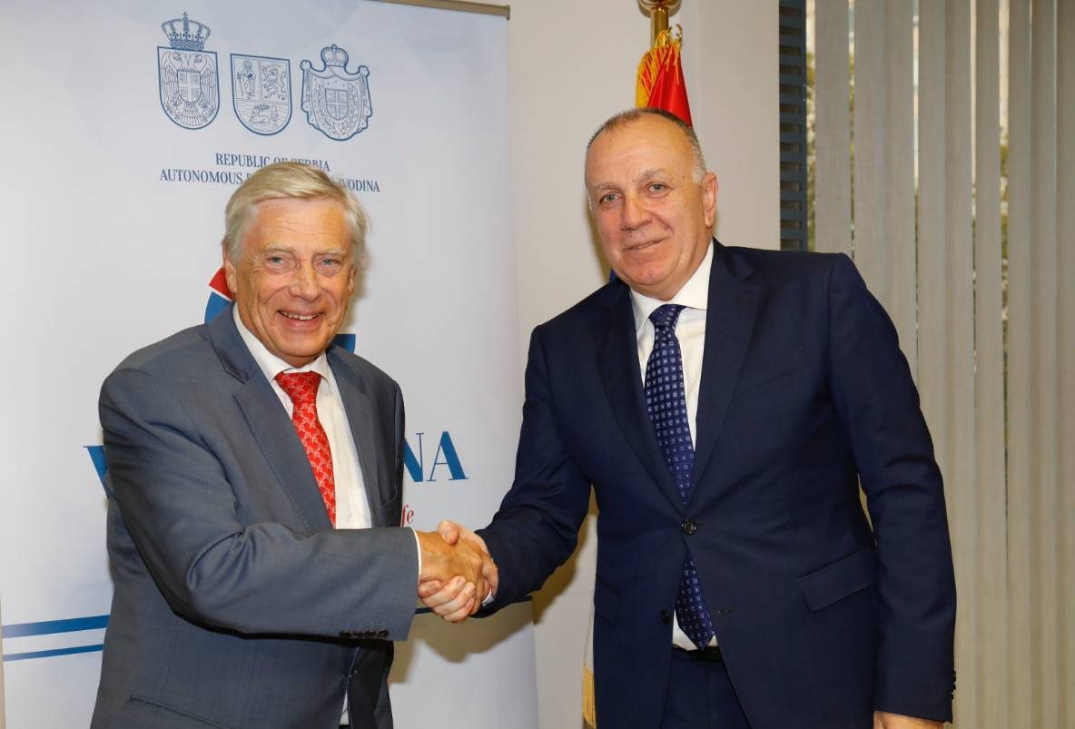 Озваничена сарадња привредних комора Војводине и Валоније