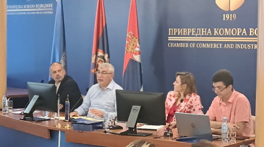 У Привредној комори Војводине одржан скуп- „ Бесплатна обука за угоститеље из области безбедности хране у угоститељским објектима “