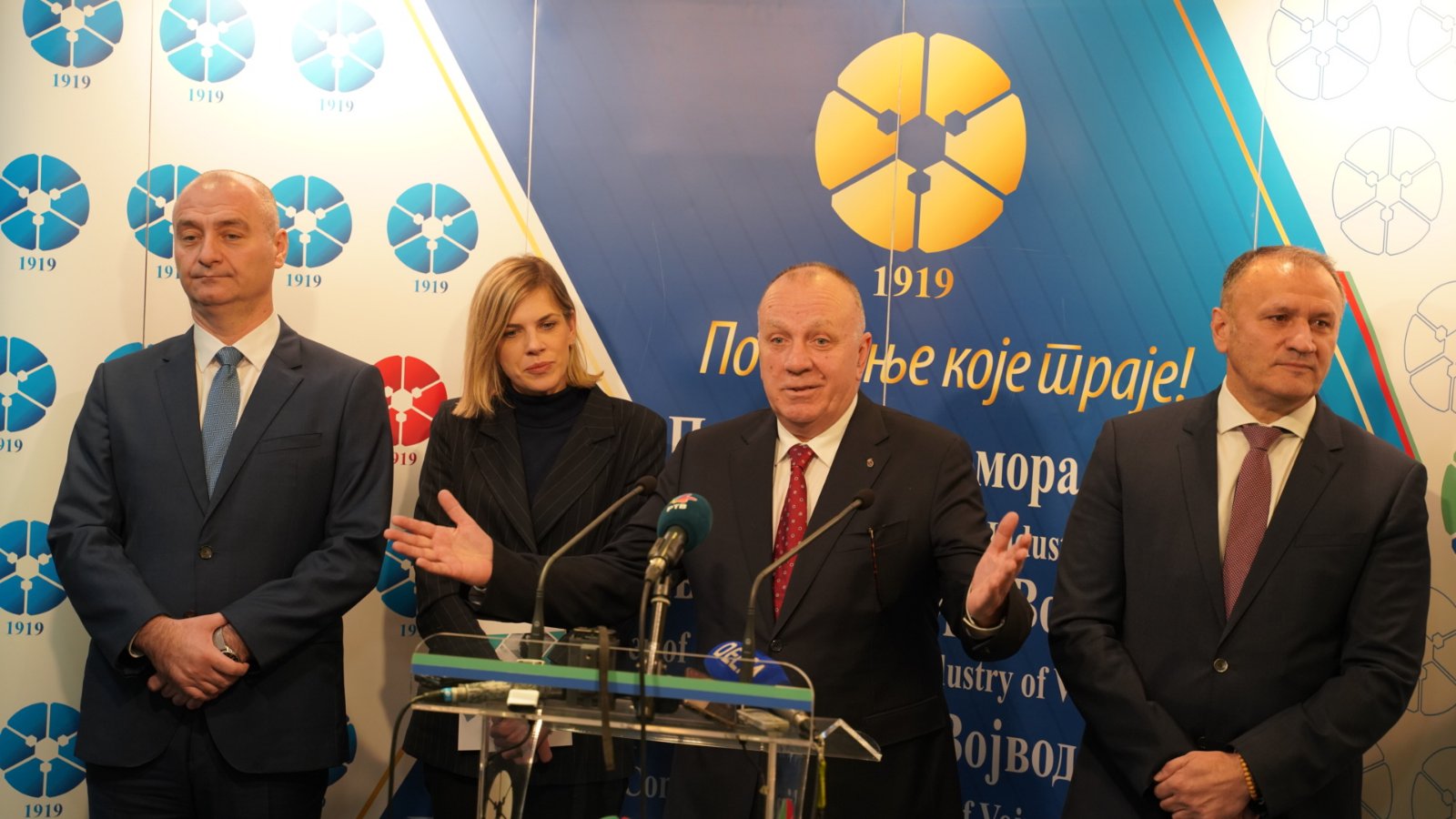 У Привредној комори Војводине одржан Панел- како до подстицајног окружења за развој женског предузетништва у АП Војводини